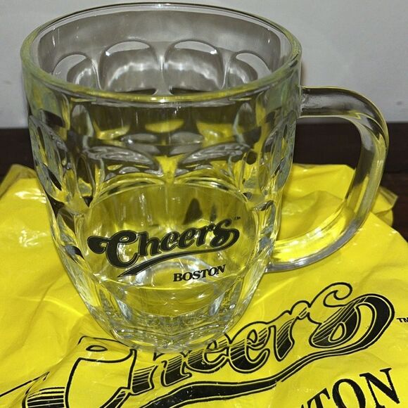 Boston CHEERS TV Show Genuine Big Glass Beer Draft Mug NWOT Bar EXCELLENT w/Bag - Picture 2 of 2